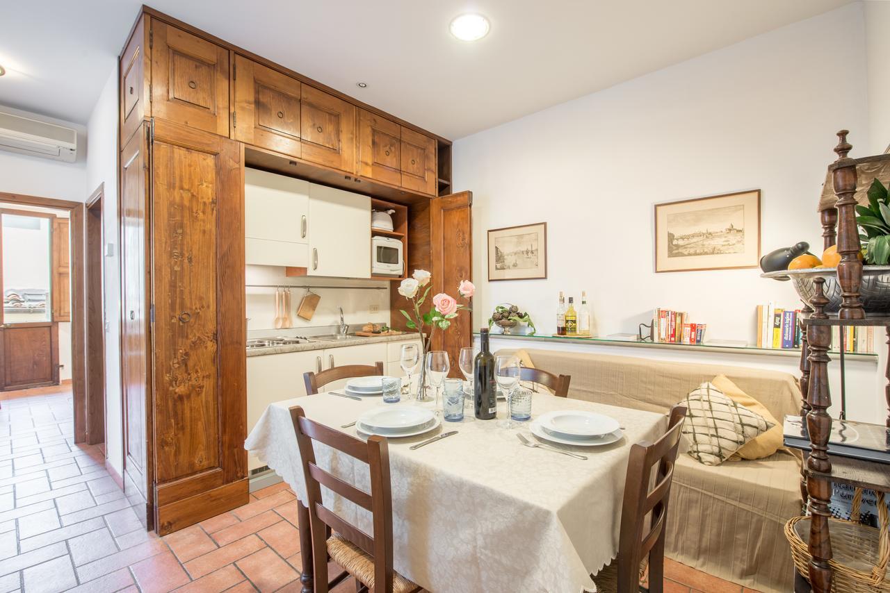 Antefissa Florence Luaran gambar